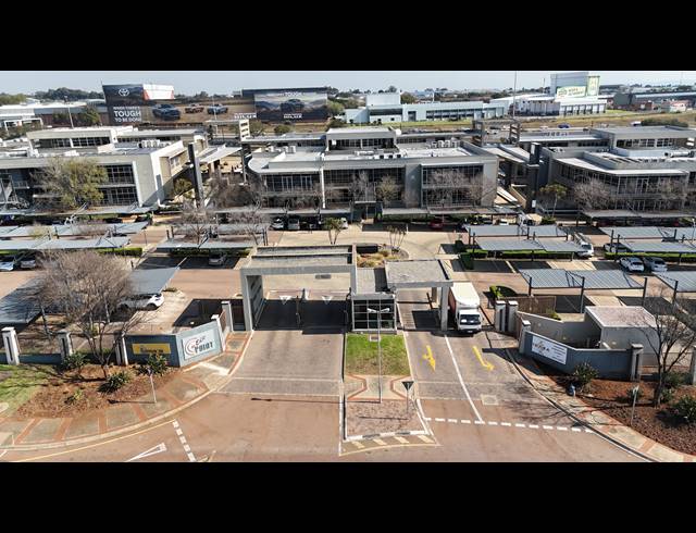 236.80M² OFFICE TO LET IN ECO PARK ESTATE